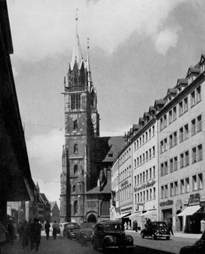 Gelungener Wiederaufbau: die Königstraße im Jahr 1953.