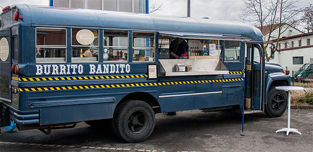 Food Truck Schulbus Don Burrito